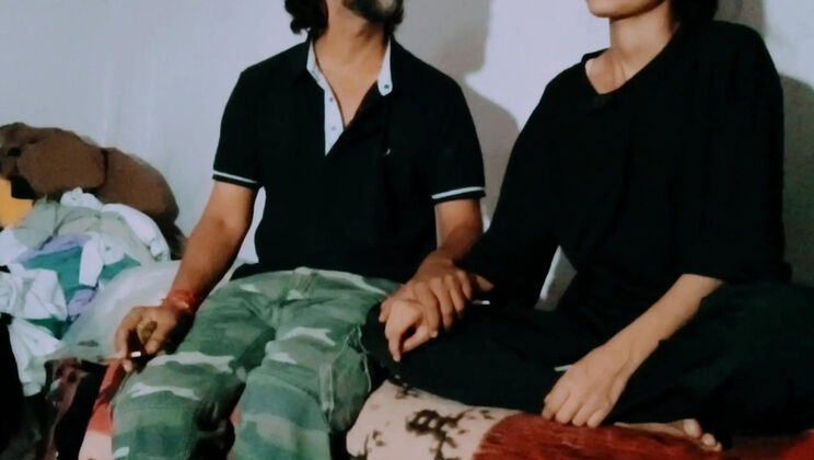 Desi stepdaughter Saraswati sucks daddy's big cock in homemade 4k Hindi porn