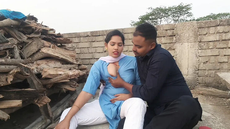 Desi School Girl 18 Year Old Virgin Big Natural Tits Pressed By Step Brother Outdoor