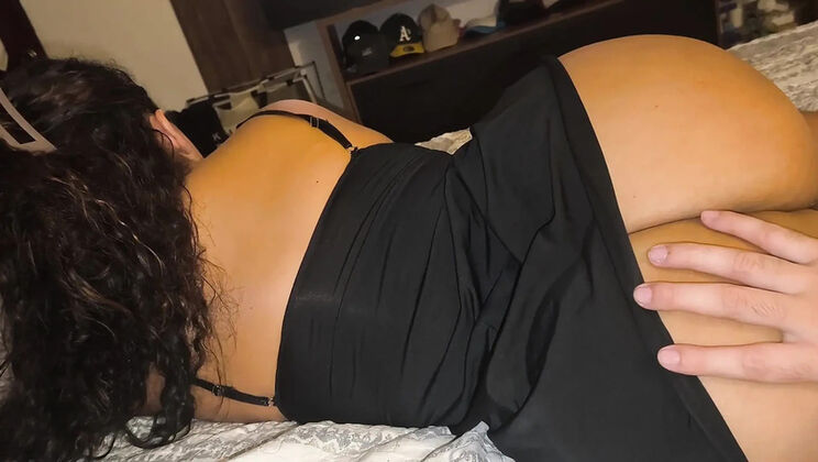 Step Mom Big Ass Massage by Neighbor While Dad is Away - Amateur Latina SENSESEX