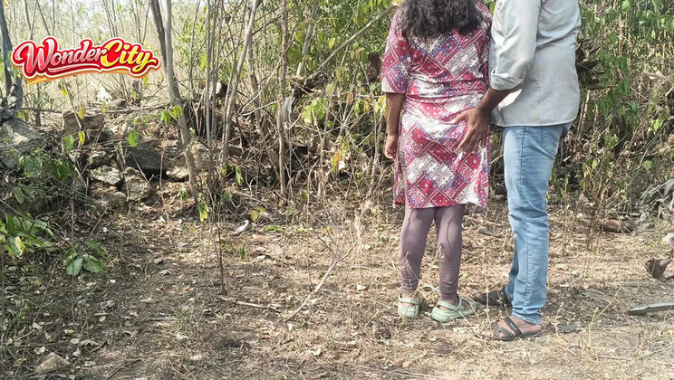 Hot Aunty Gets Wild Jungle Sex - Indian Desi Couple