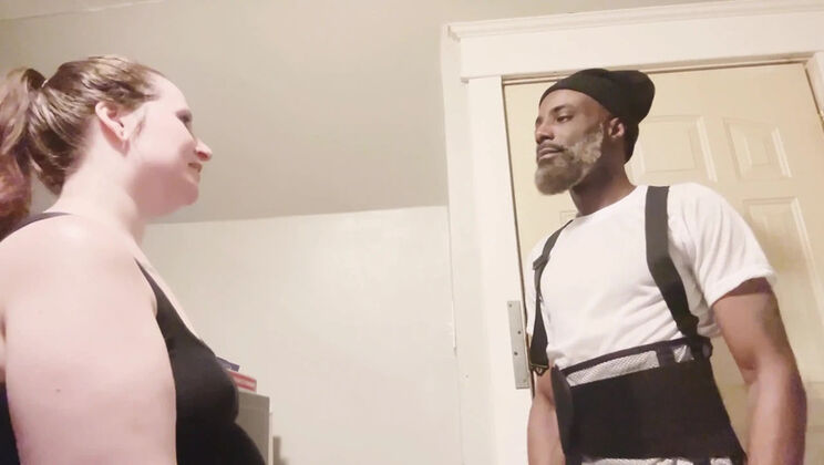 Chubby MILF Housewife Shows Appreciation to BBC Plumber by Swallowing His Cock