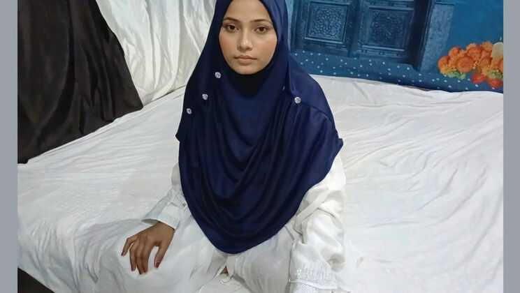 Hot hijabi babe gets hardcore fucked by her neighbor