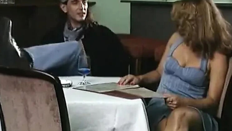 The Freak and the Lady: Anal MILF Foot Fetish in Public