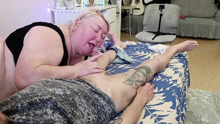 Blonde MILF Girlfriend Sucks Dick Until He Shoots Hot Thick Cum in Her Mouth