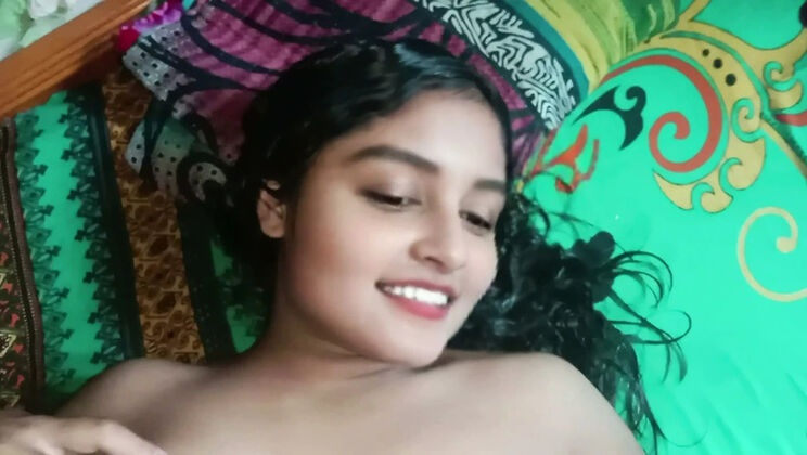 Cute School Girl Loses Virginity First Time – Painful Hardcore Desi Village Sex