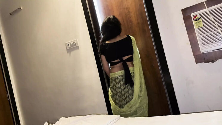Family Members Free the Sister-in-law and Cum