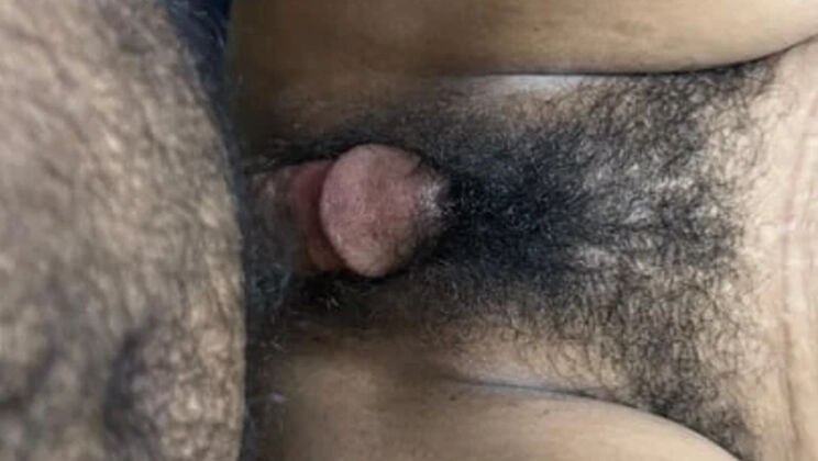 Viral Desi Couple Sex Video – Horny Indian Girlfriend Fingered & Fucked Hardcore in Homemade HD