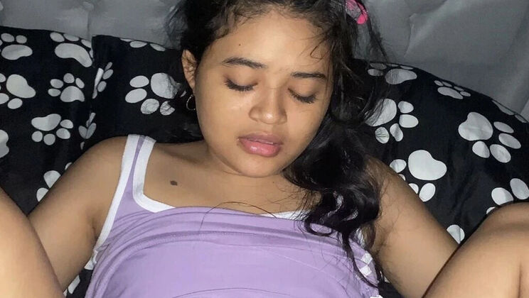 My Stepsister Catches Me Masturbating Next to Her – Her Reaction Shocked Me